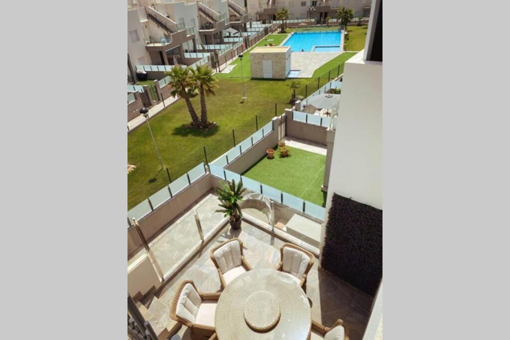 Black Sun. Modern Penthouse In Torrevieja Exteriér fotografie