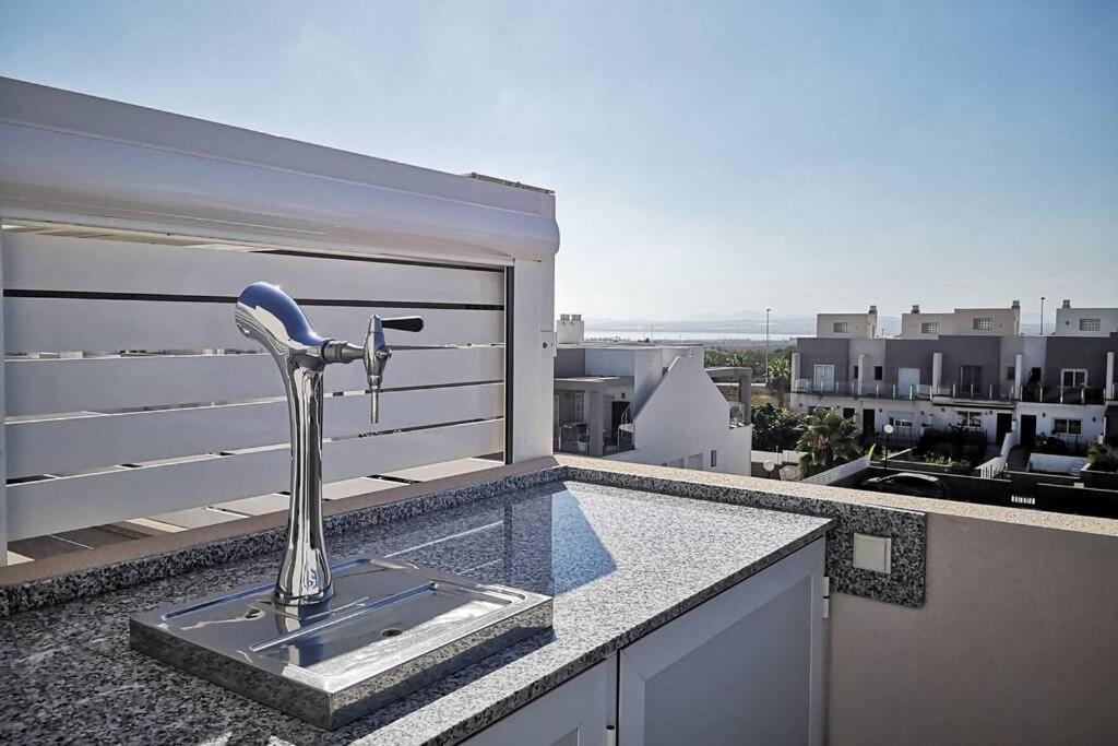 Black Sun. Modern Penthouse In Torrevieja Exteriér fotografie