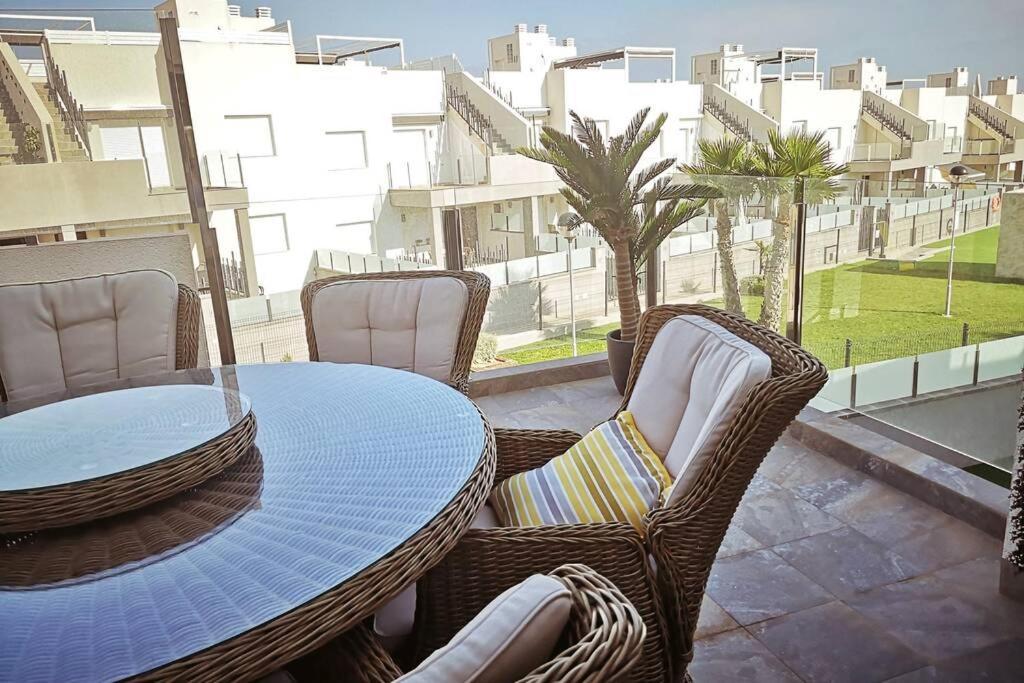 Black Sun. Modern Penthouse In Torrevieja Exteriér fotografie